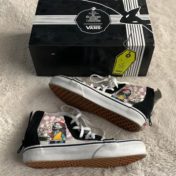 Disney Vans - Picture 3 of 6